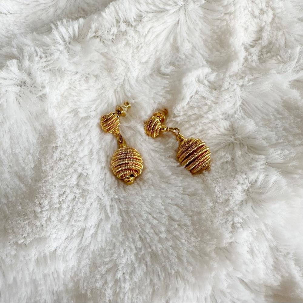 Vintage Gold Tone Drop Earrings